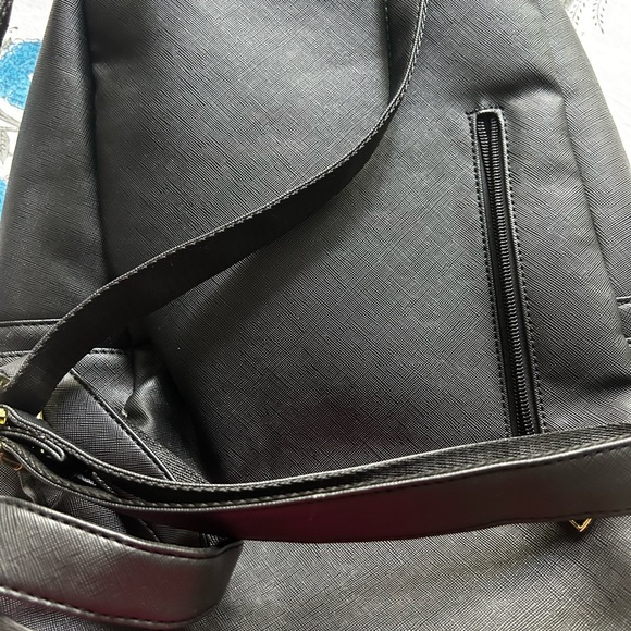 COOFIT black vinyl backpack - Picture 6 of 15